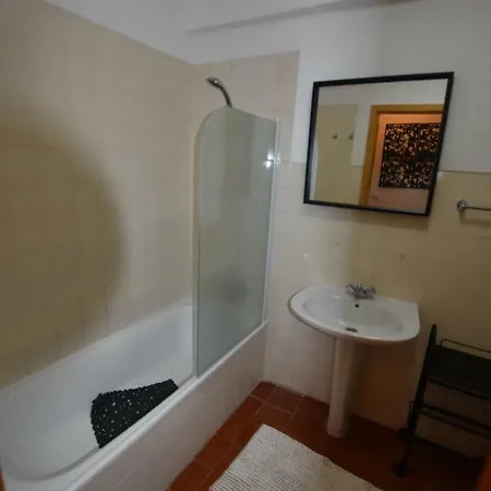 Cascais, 2 Bedroom Near Cascais Shopping