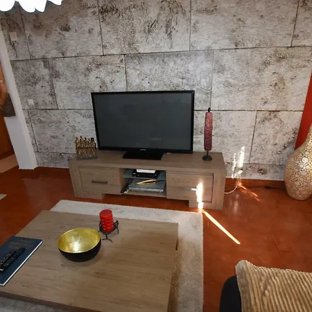 Cascais, 2 Bedroom Near Cascais Shopping *