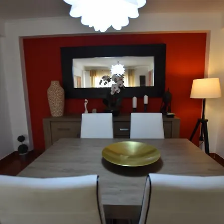 Cascais, 2 Bedroom Near Cascais Shopping