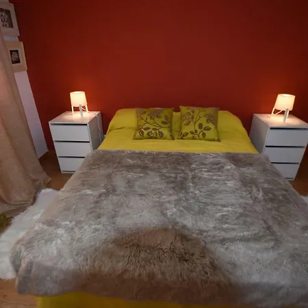 Cascais, 2 Bedroom Near Cascais Shopping Alcabideche